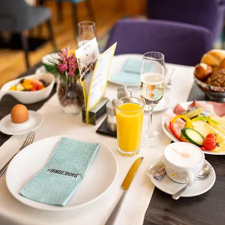 Hindenburg Hotell 4*