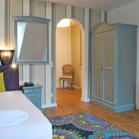 دي هيندينبورغ سالفلدن ام ستينه