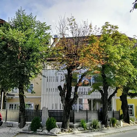 Hindenburg Ξενοδοχείο 4*